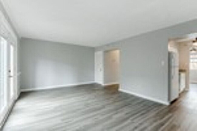 Building Photo - 945 Indian Cir