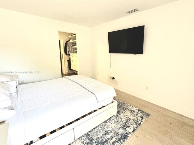 Building Photo - 3553 Magellan Cir