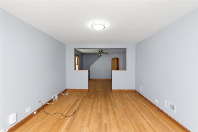 Building Photo - 7117 W Armitage Ave