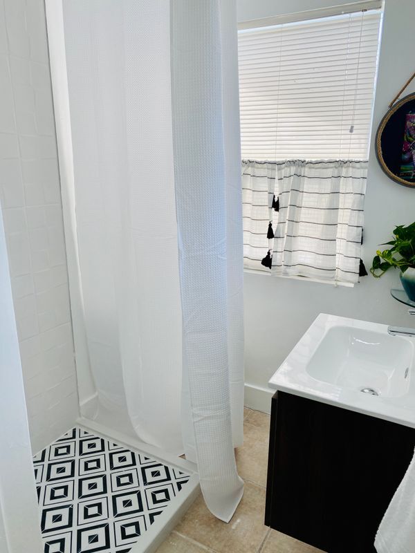 Building Photo - 700 Biltmore Way