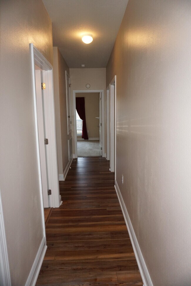 Building Photo - 307 Windmill Way
