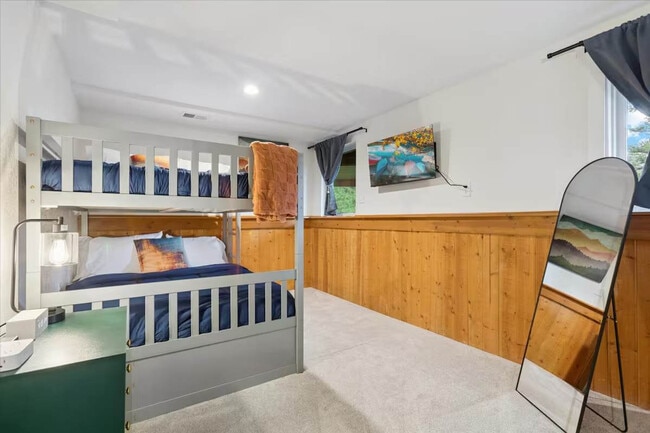 Building Photo - 6186 Sunshine Canyon Dr