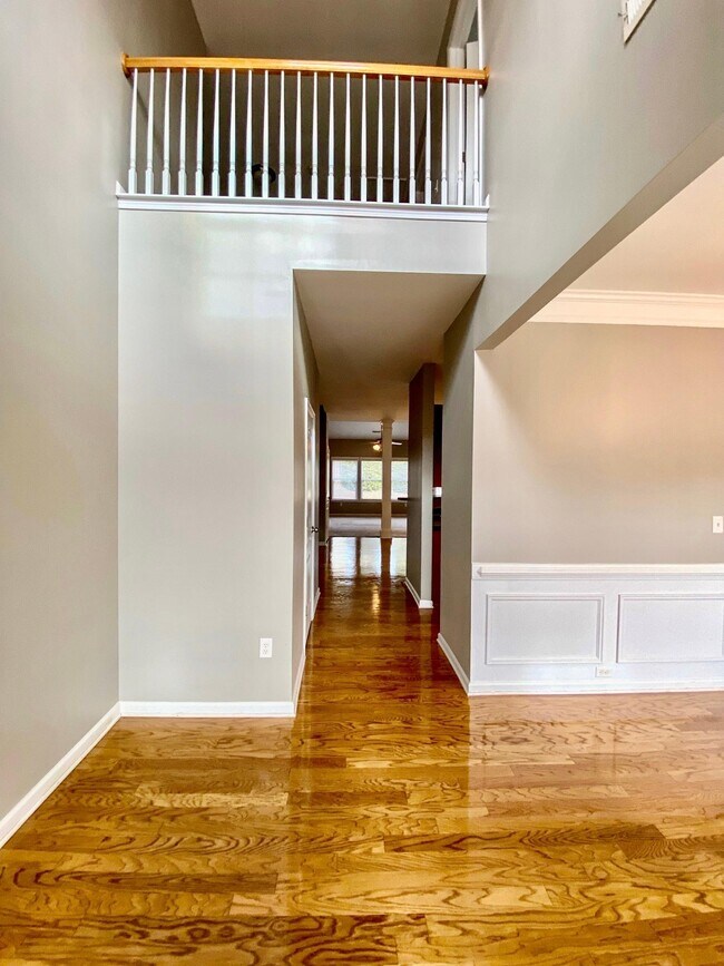 Building Photo - 109 Paqcolet Dr