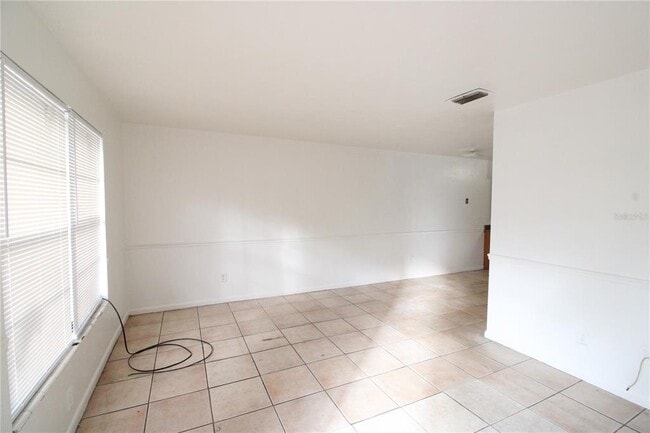 Building Photo - 6101 NW 23rd Terrace