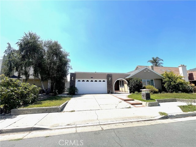 Primary Photo - 4470 Avenida Granada