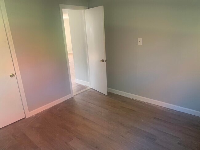 Building Photo - 14 Preble St