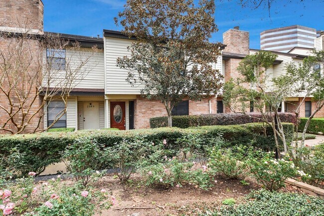 Building Photo - 2588 Bering Dr