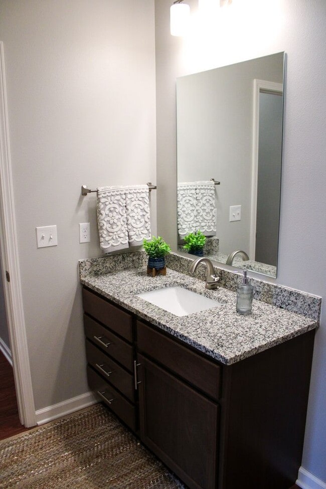 Building Photo - 3201 Redhawk St