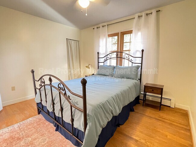 Building Photo - 1508 Chesley Pl