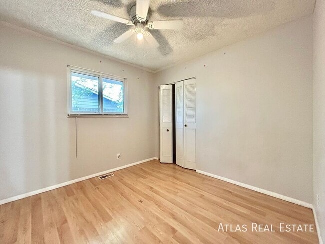 Building Photo - 12494 Edwards Pl