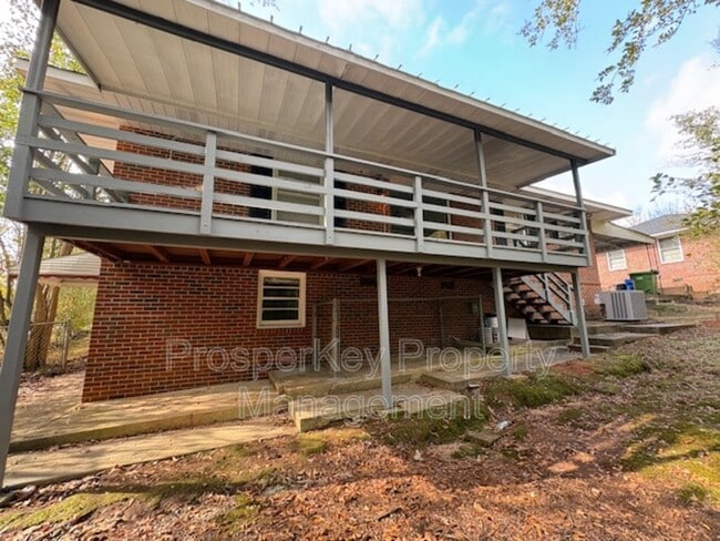 Building Photo - 5802 Catalina Dr