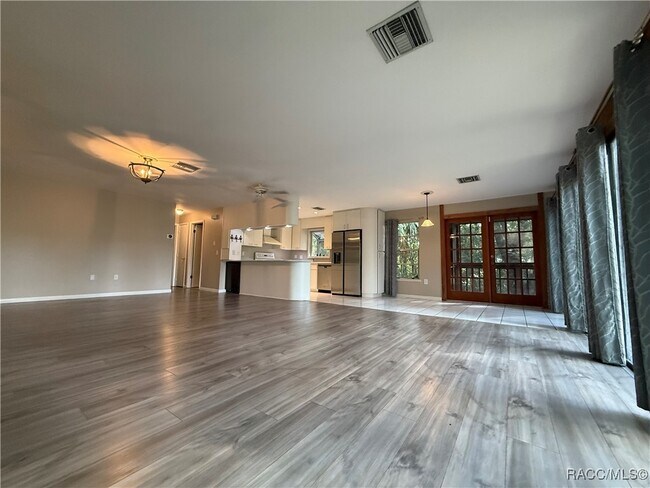 Building Photo - 5908 Riverside Dr