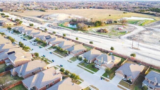 Building Photo - 437 Lipizzan Ln