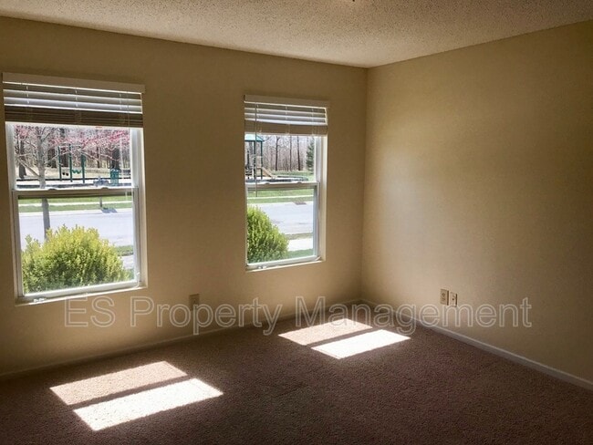 Building Photo - 10264 Cumberland Pointe Blvd