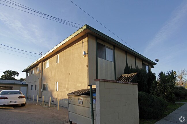 Building Photo - 430 E I St