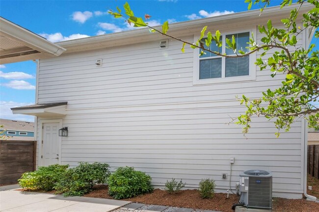 Building Photo - 6442 Rover Wy