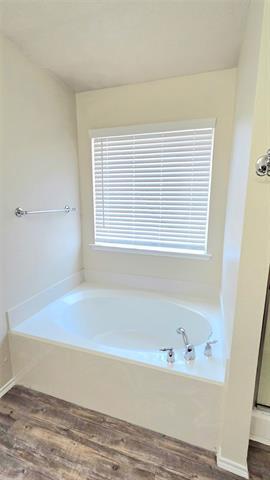 Building Photo - 621 Chestnut Ct