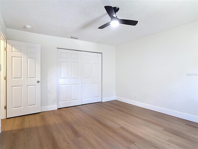 Building Photo - 1415 Frances Dr