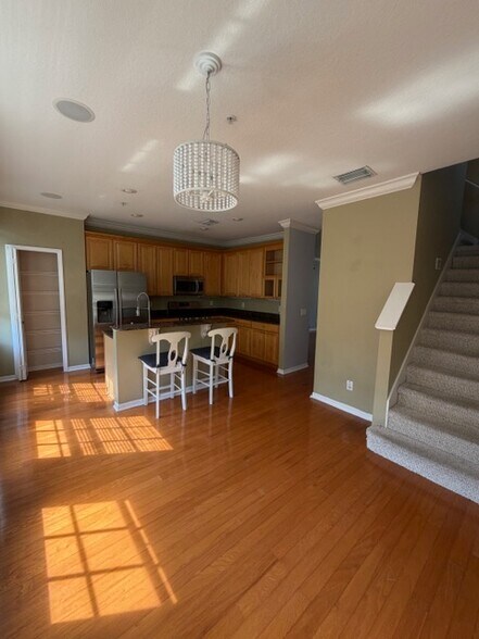 Building Photo - 2927 Bayshore Pointe Dr