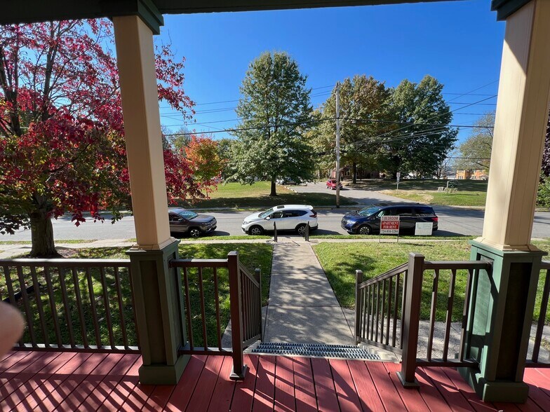 Building Photo - 464 Teece Ave