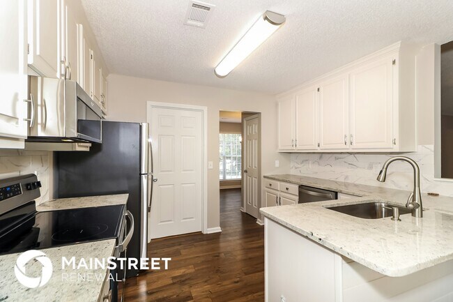 Building Photo - 4425 Bonneville Dr