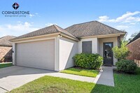 Building Photo - 3 Bedroom House in University Villas| Community Pool |Gated Community