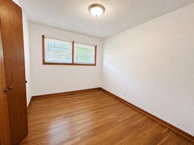 Building Photo - Charming Updated Home Near Christiansburg Shopping and Dining