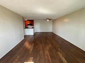 Building Photo - 7777 W 91st St