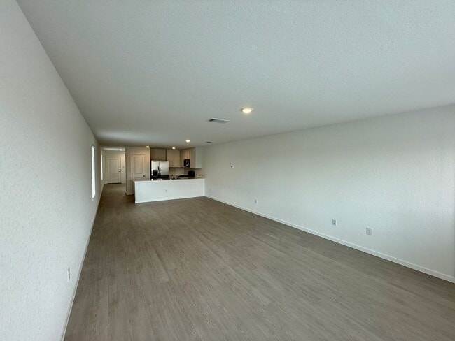 Building Photo - Brand NEW 4-bedroom, 2-bathroom home for l...