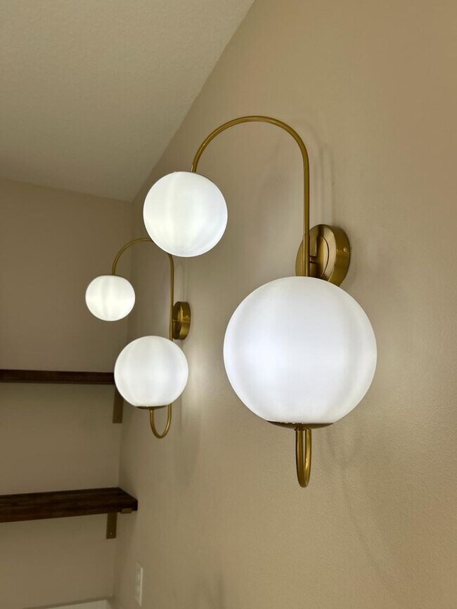 Building Photo - 940 M St SW