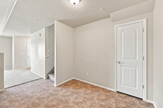 Building Photo - $1,895.95- 3-bed, 2.5-bath townhome in Colorado Springs!
