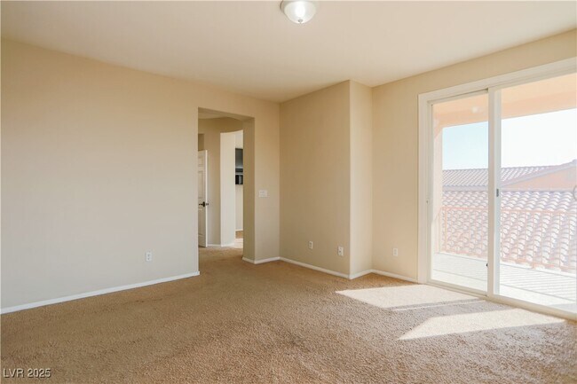 Building Photo - 10733 Mentesana Ave