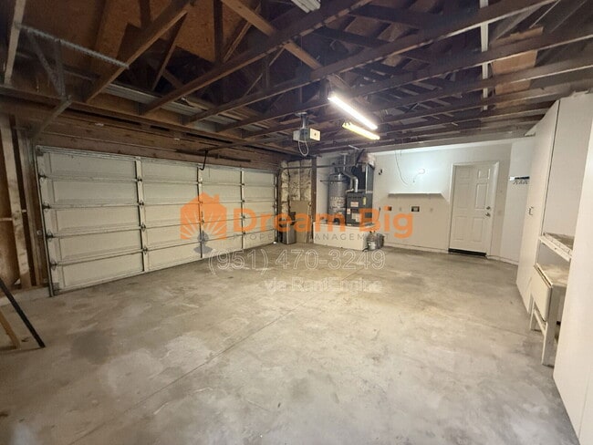 Building Photo - 1585 Stoneykirk Dr