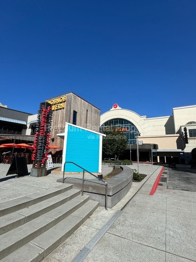 Building Photo - 264 19th St NW