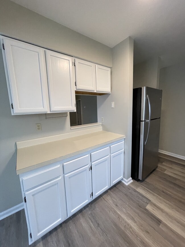 Building Photo - 1626 Glen Ave