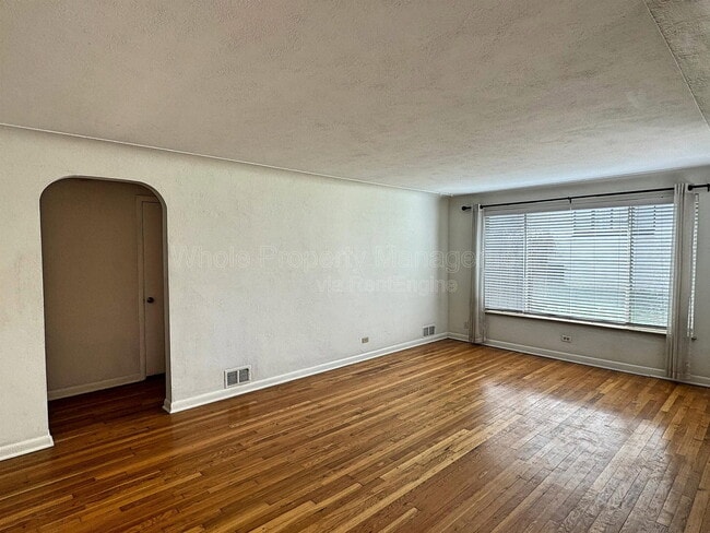 Building Photo - 646 S Canosa Ct