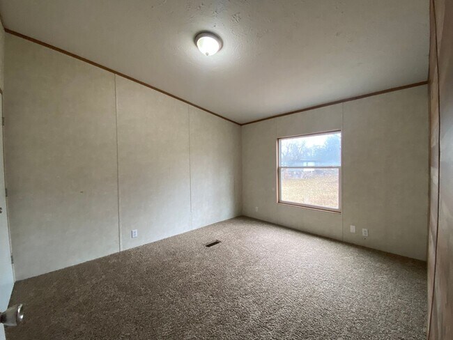 Building Photo - Great location on Monkey Island at Grand Lake!