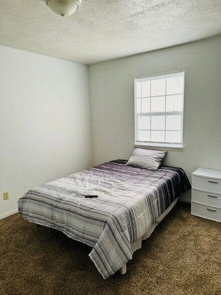 Building Photo - 519 Atlanta Ave