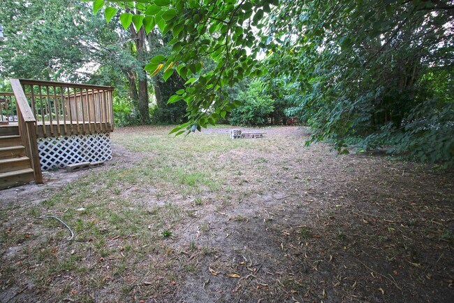 Building Photo - 2026/2027 PRE-LEASE! 5 Bedroom - Close to USC Walking distance to Williams Brice stadium