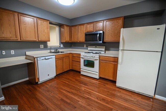 Building Photo - 6503 Polynesian Ln