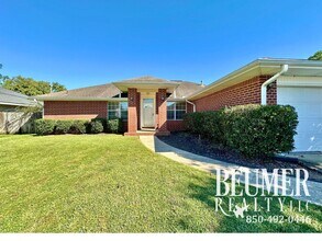 Building Photo - Beautiful 3Bed/2Bath Home Close to Correy ...
