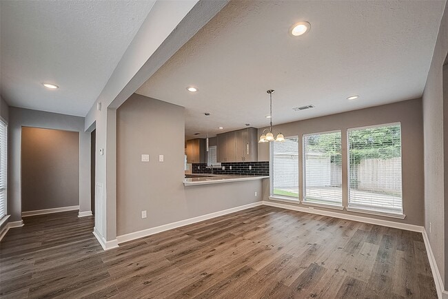 Building Photo - 1623 Cherry Ridge Dr
