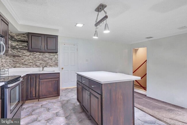 Building Photo - 15584 Peach Walker Dr