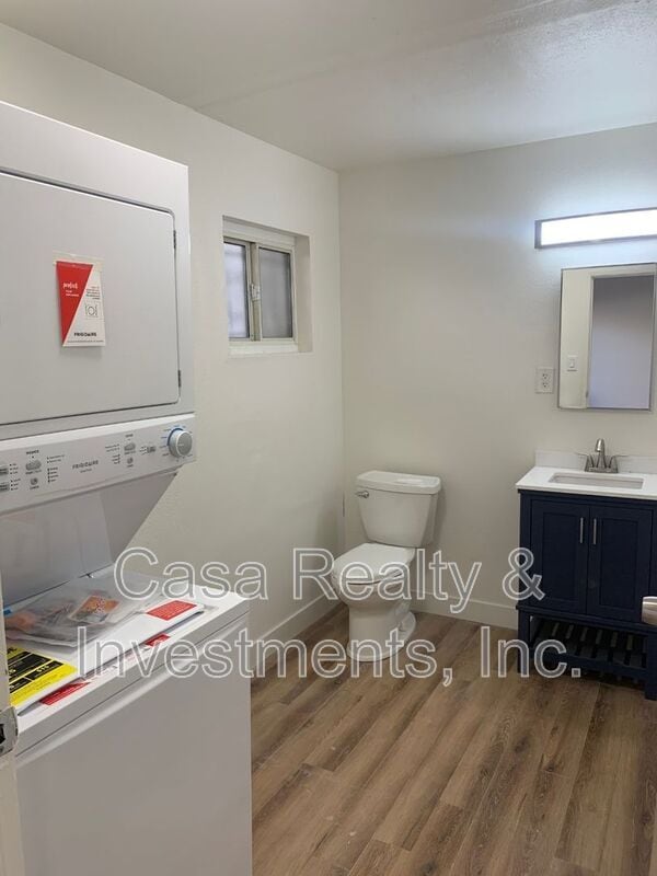 Building Photo - 3371 E Andy St