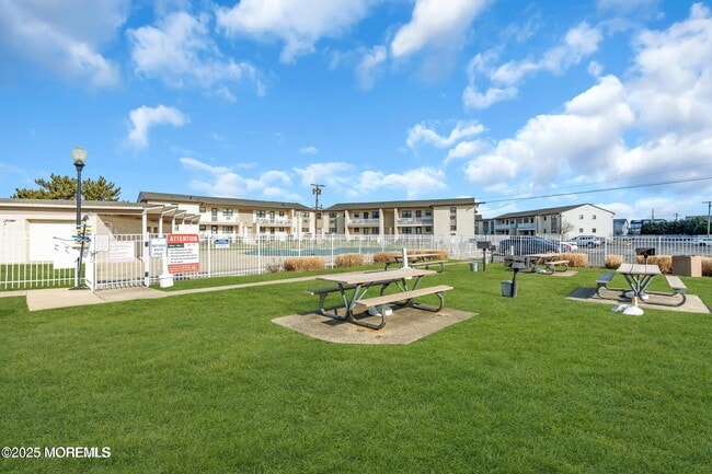 Building Photo - 98 Wharfside Dr