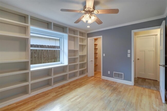 Building Photo - 2958 Meadow Wood Dr