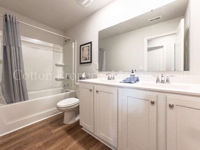 Building Photo - 7626 Knightbell Cir