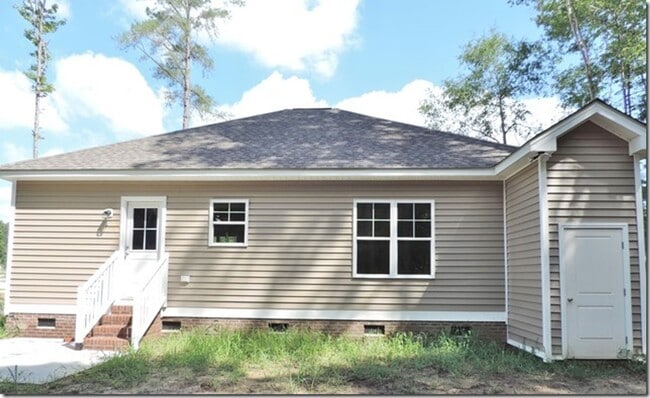 Building Photo - 4843 Jamestown Dr NW
