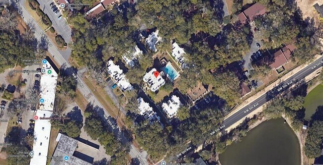 Building Photo - 415 NW 39th Rd