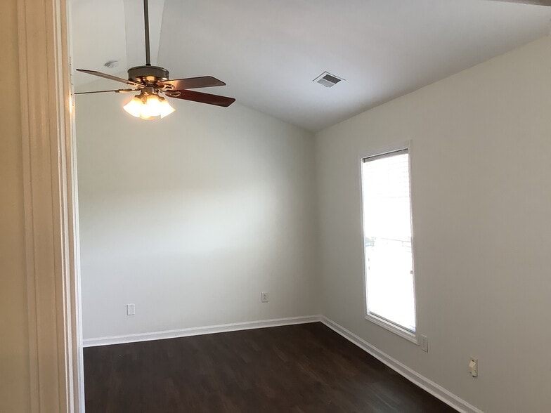 Building Photo - 14616 Asheton Creek Dr